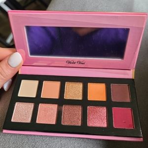Eyeshadow palette